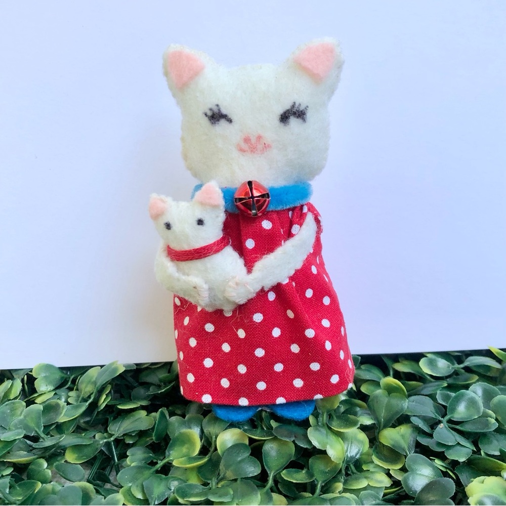 Felt Cat art doll with kitten Patriotic  Red Polka Dot Dress hand-sewn Mom Baby